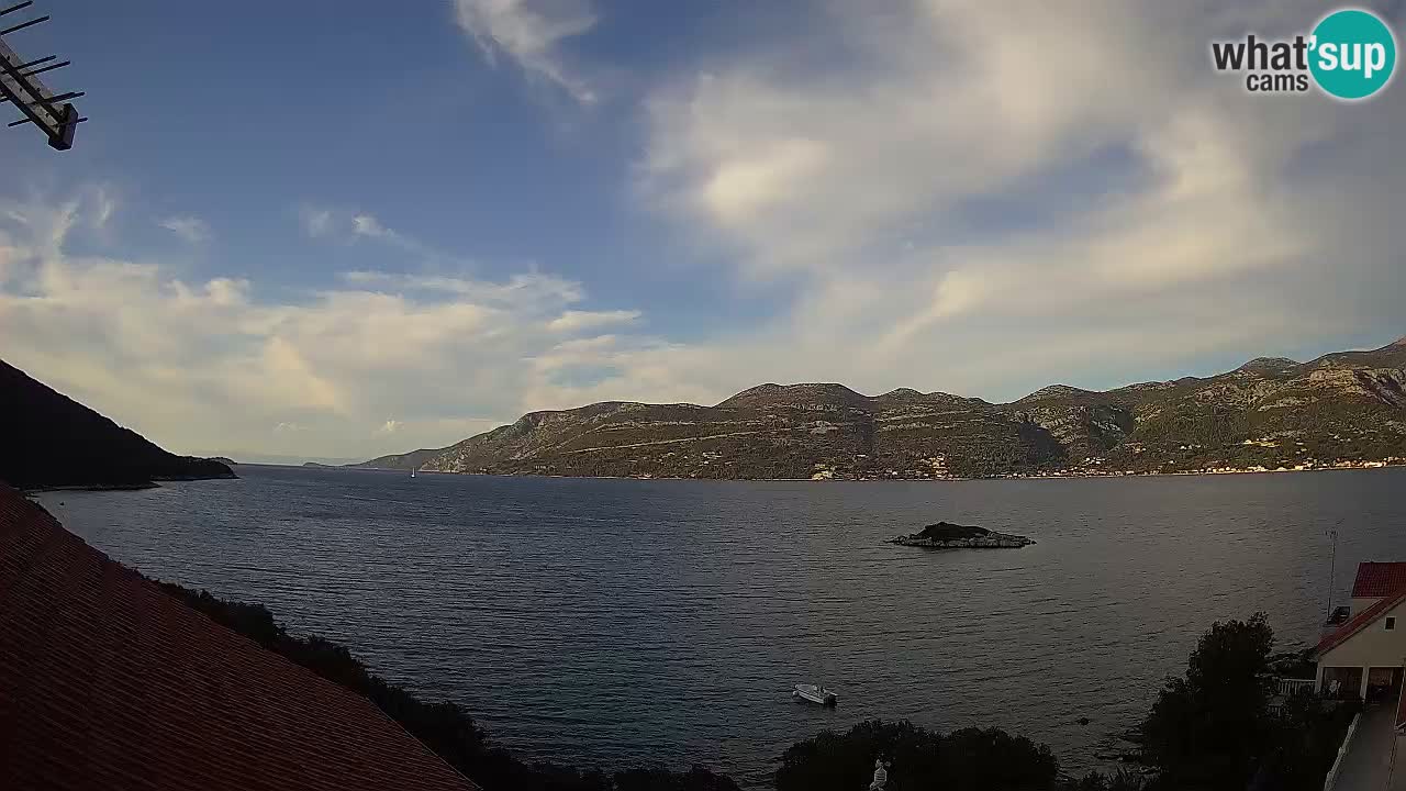 Korčula live webcam – Tri Žala panorama verso Pelješac