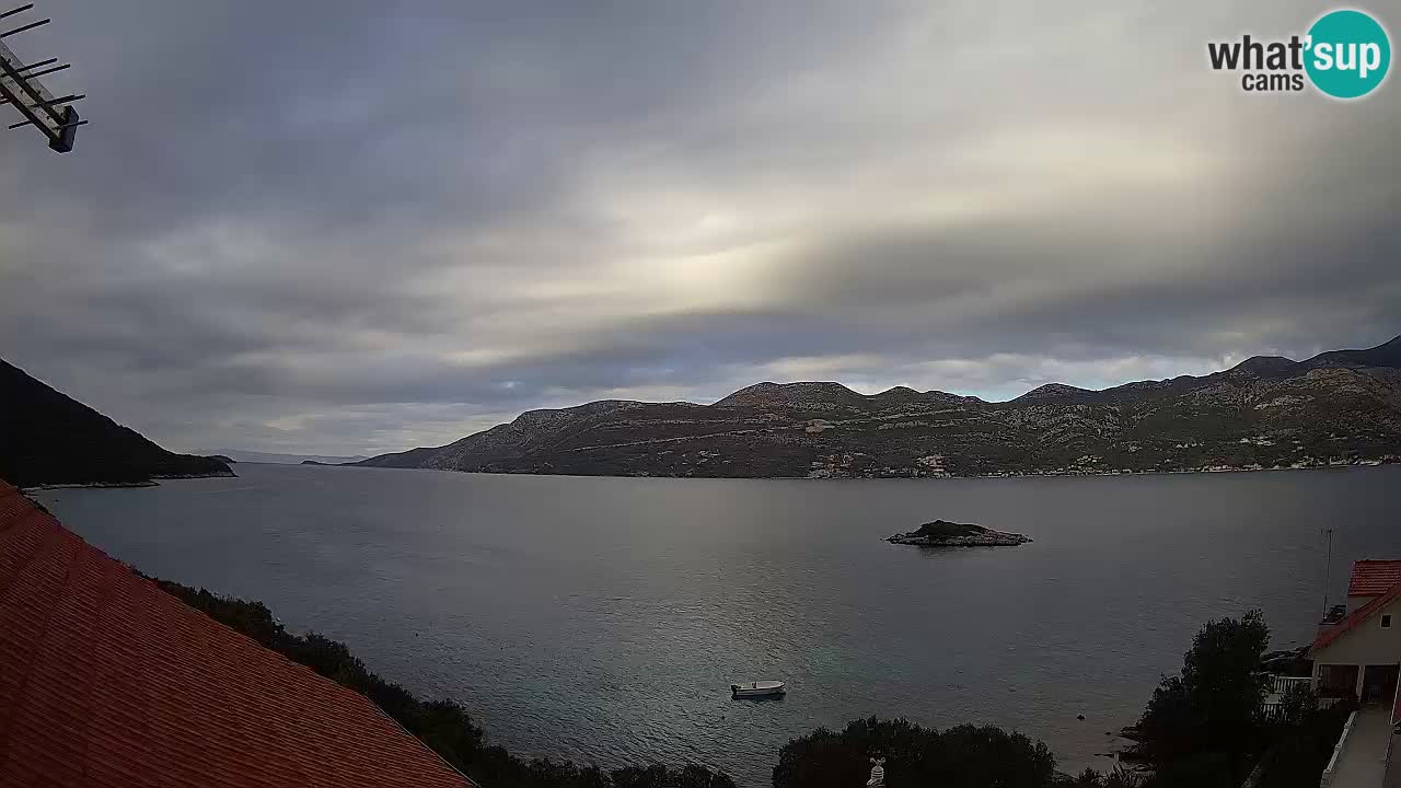 Live Korčula webcam – Tri Žala