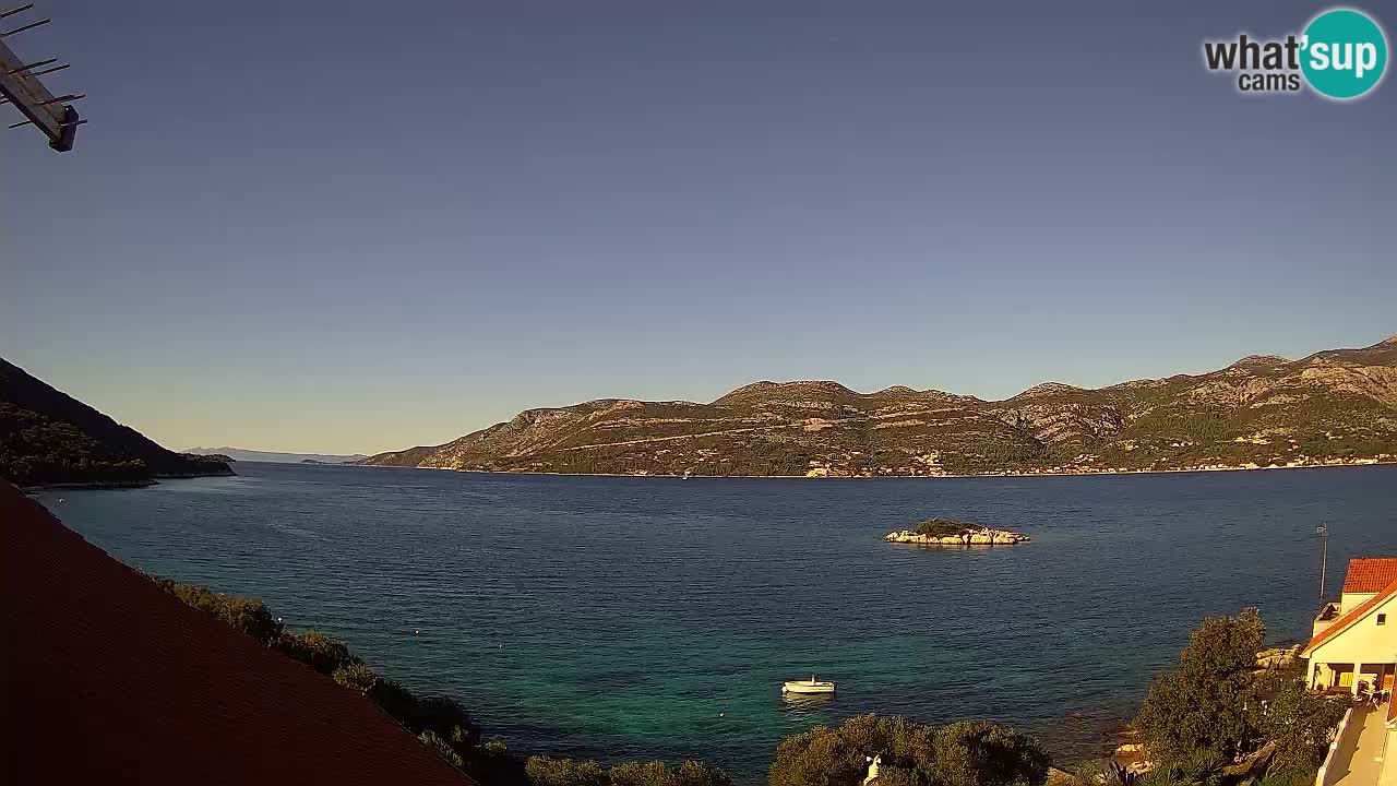 Korčula live webcam – Tri Žala panorama verso Pelješac
