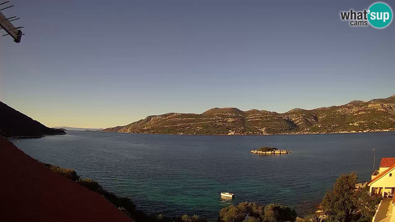 Live Korčula webcam – Tri Žala