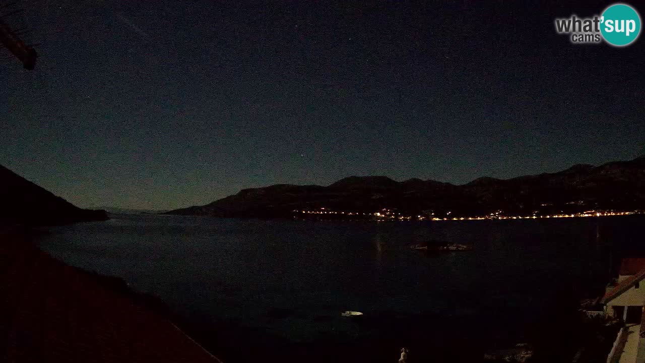 Korčula spletna kamera v živo – Tri Žala pogled na Pelješac