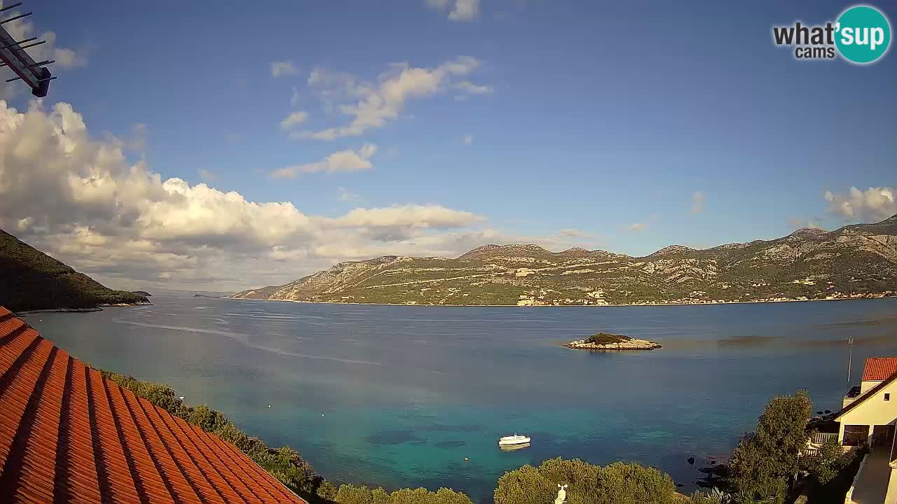 Korčula spletna kamera v živo – Tri Žala pogled na Pelješac