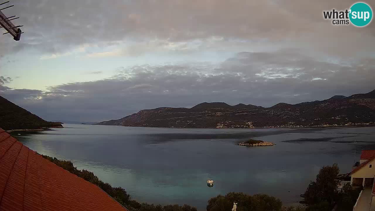 Live Korčula webcam – Tri Žala