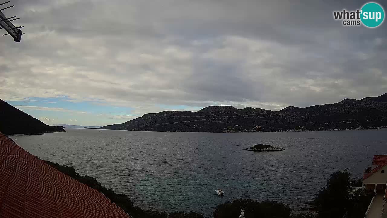 Korčula live webcam – Tri Žala panorama verso Pelješac