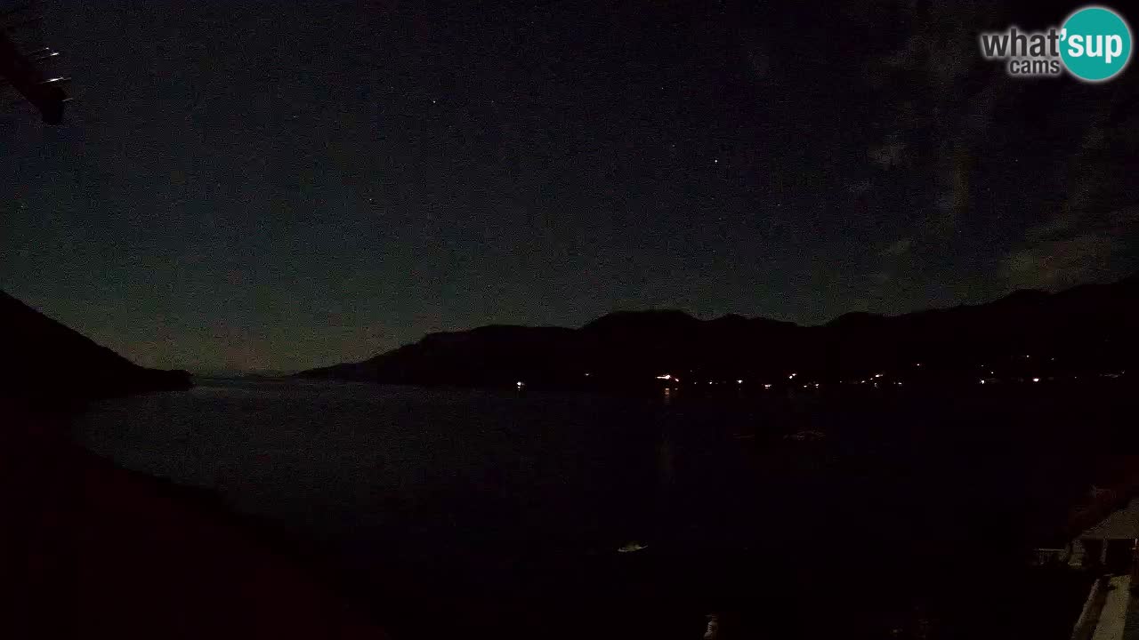 Korčula spletna kamera v živo – Tri Žala pogled na Pelješac