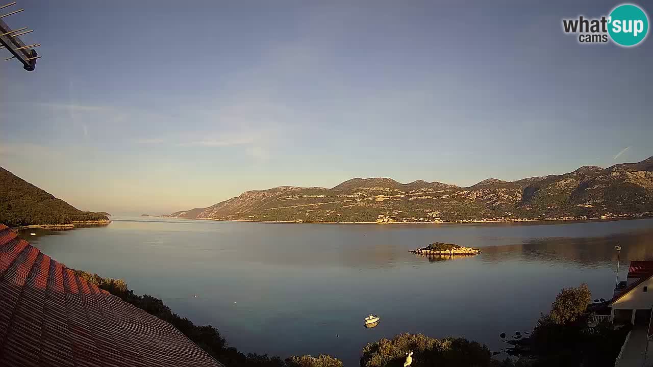 Live Korčula webcam – Tri Žala