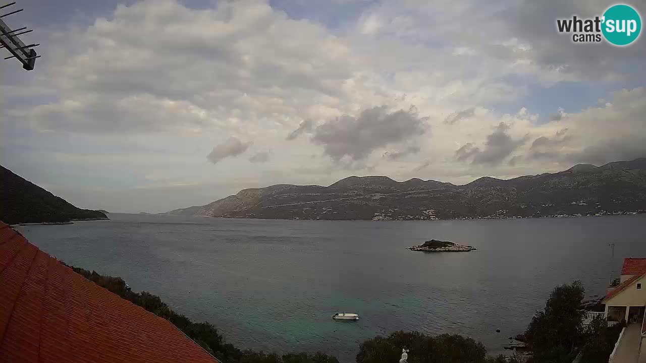 Korčula spletna kamera v živo – Tri Žala pogled na Pelješac