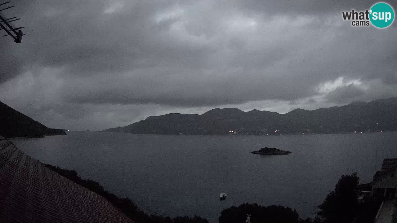 Live Korčula webcam – Tri Žala