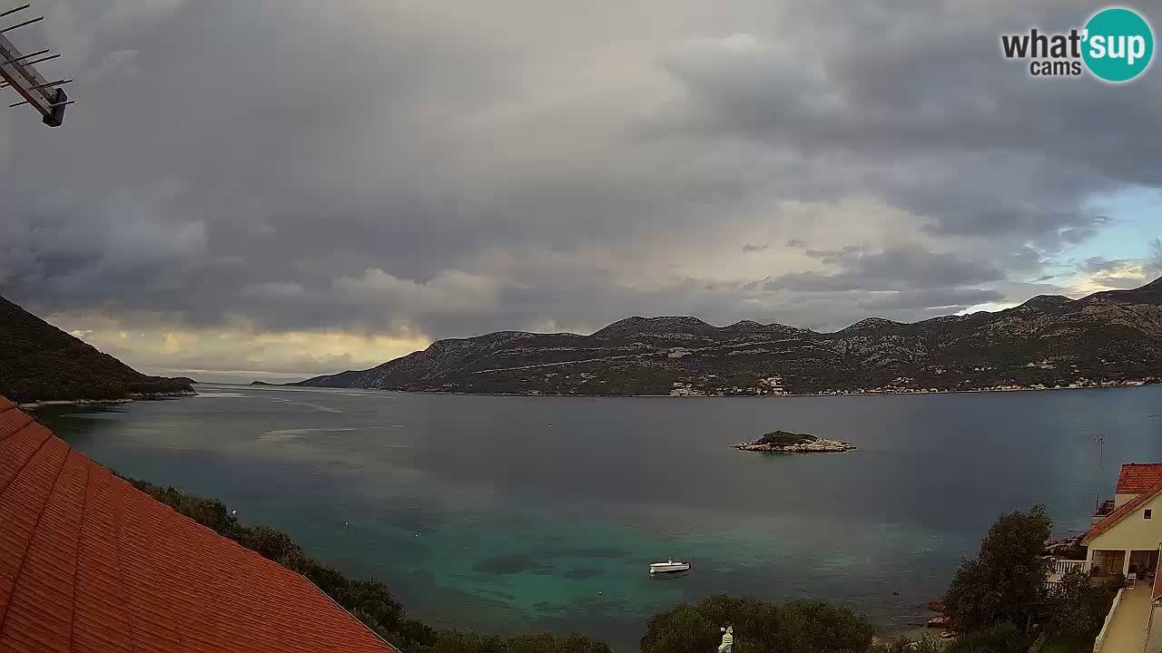 Korčula live webcam – Tri Žala panorama verso Pelješac