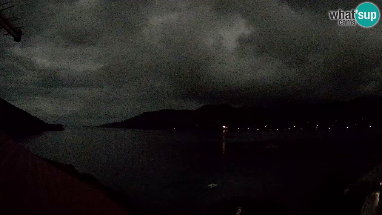 Korčula spletna kamera v živo – Tri Žala pogled na Pelješac