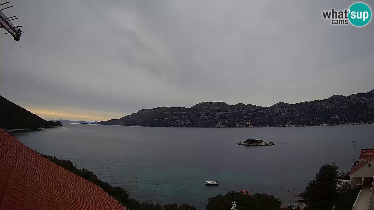 Korčula live webcam – Tri Žala panorama verso Pelješac