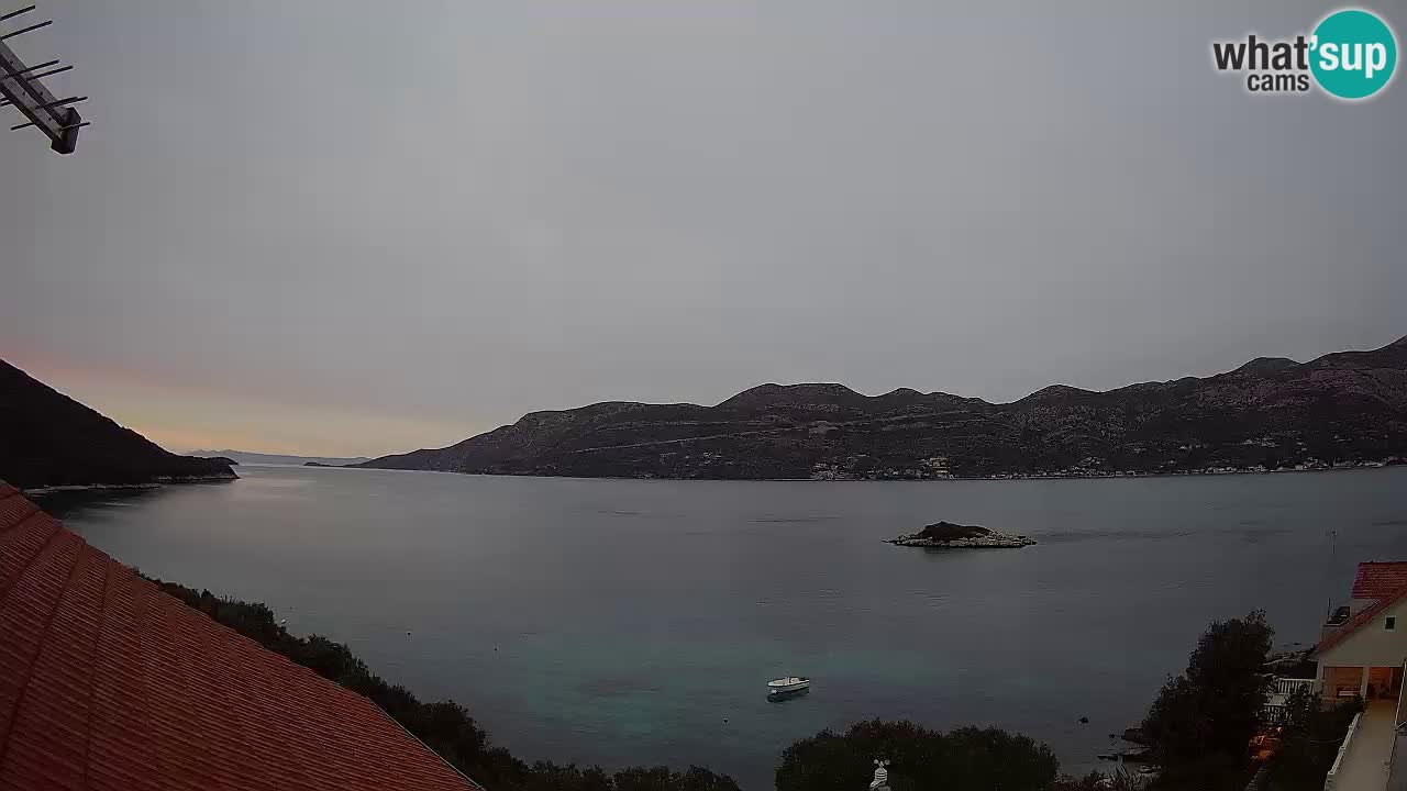 Live Korčula webcam – Tri Žala
