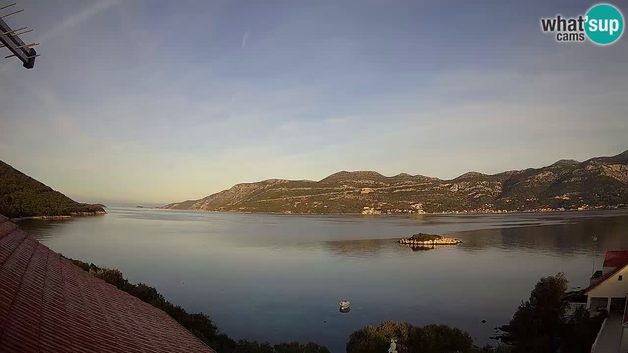 Live Korčula webcam – Tri Žala