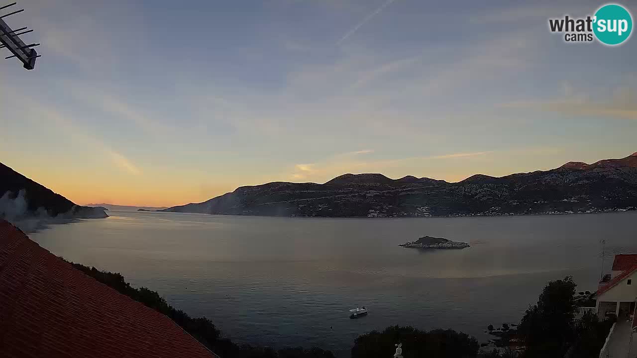 Live Korčula webcam – Tri Žala