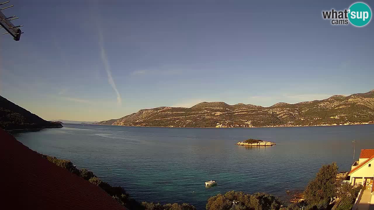 Live Korčula webcam – Tri Žala