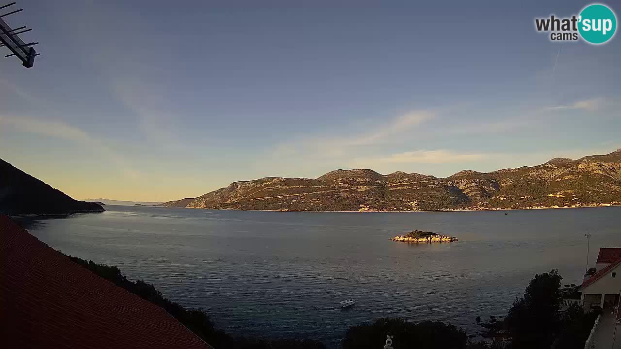 Korčula live webcam – Tri Žala panorama verso Pelješac