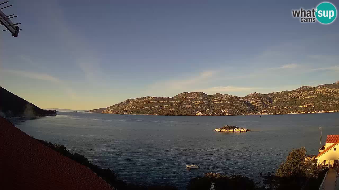 Korčula live webcam – Tri Žala panorama verso Pelješac