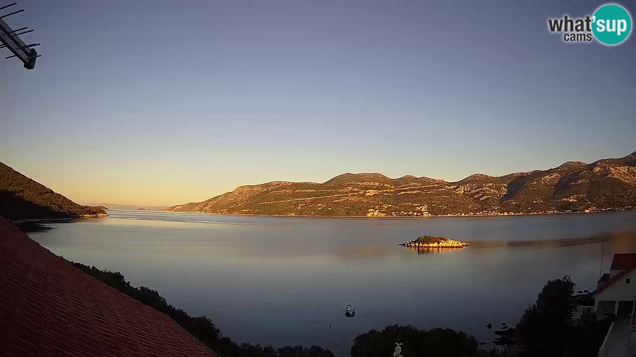 Korčula live webcam – Tri Žala panorama verso Pelješac