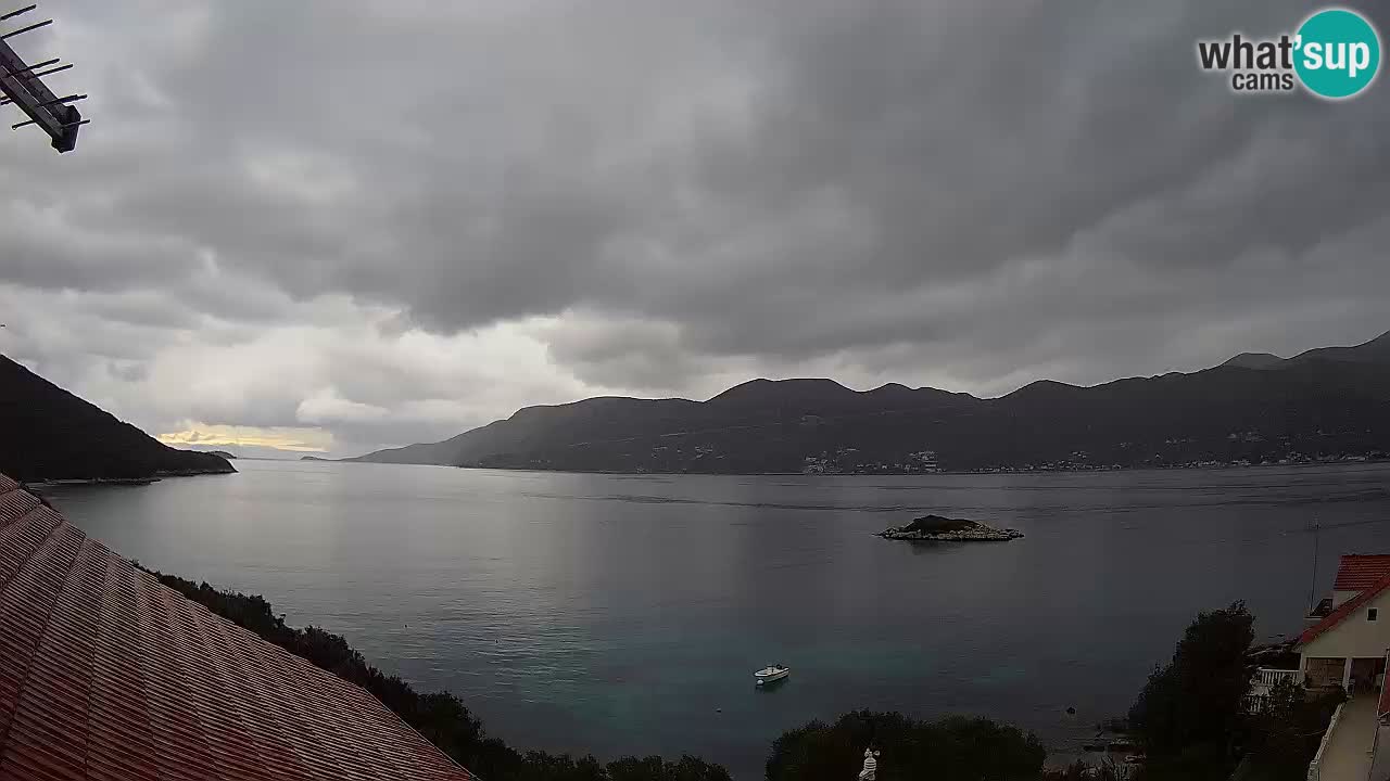 Korčula live webcam – Tri Žala panorama verso Pelješac