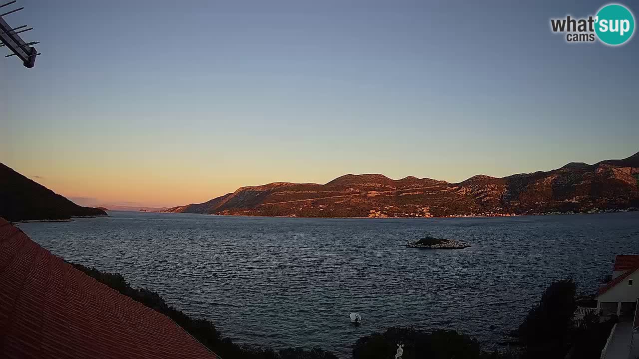 Live Korčula webcam – Tri Žala