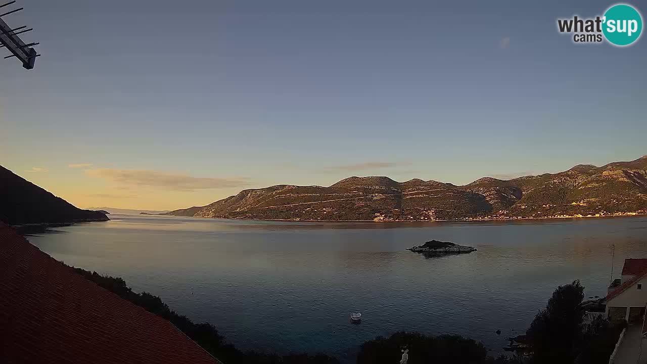 Live Korčula webcam – Tri Žala
