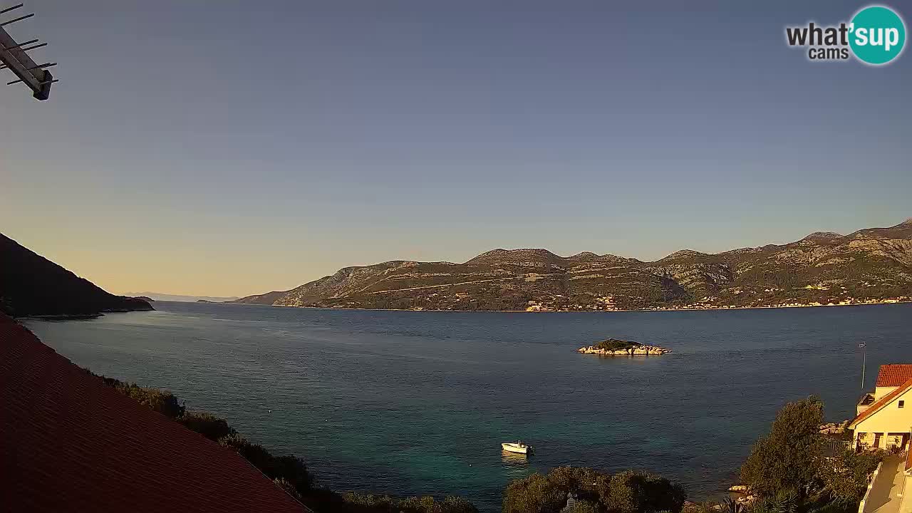 Korčula live webcam – Tri Žala panorama verso Pelješac