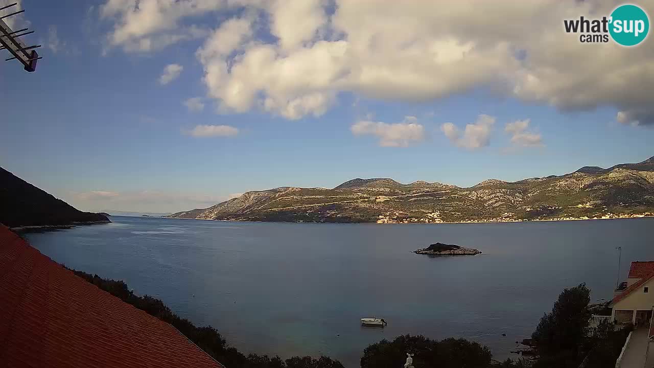 Korčula spletna kamera v živo – Tri Žala pogled na Pelješac