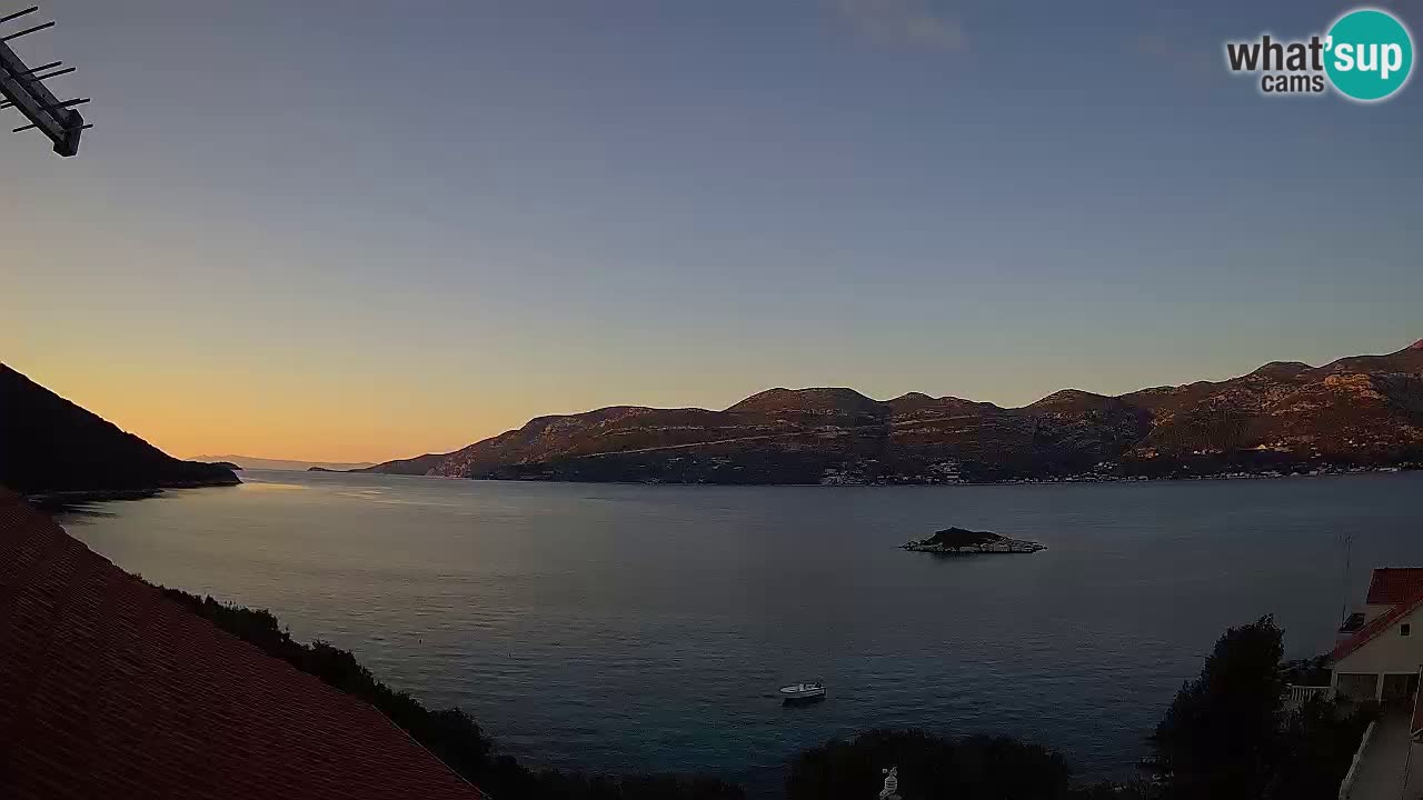 Live Korčula webcam – Tri Žala