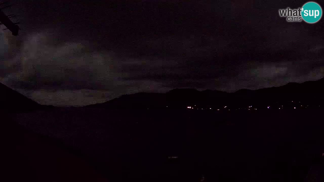 Korčula spletna kamera v živo – Tri Žala pogled na Pelješac