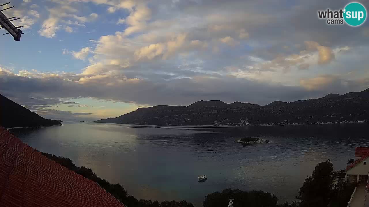 Live Korčula webcam – Tri Žala