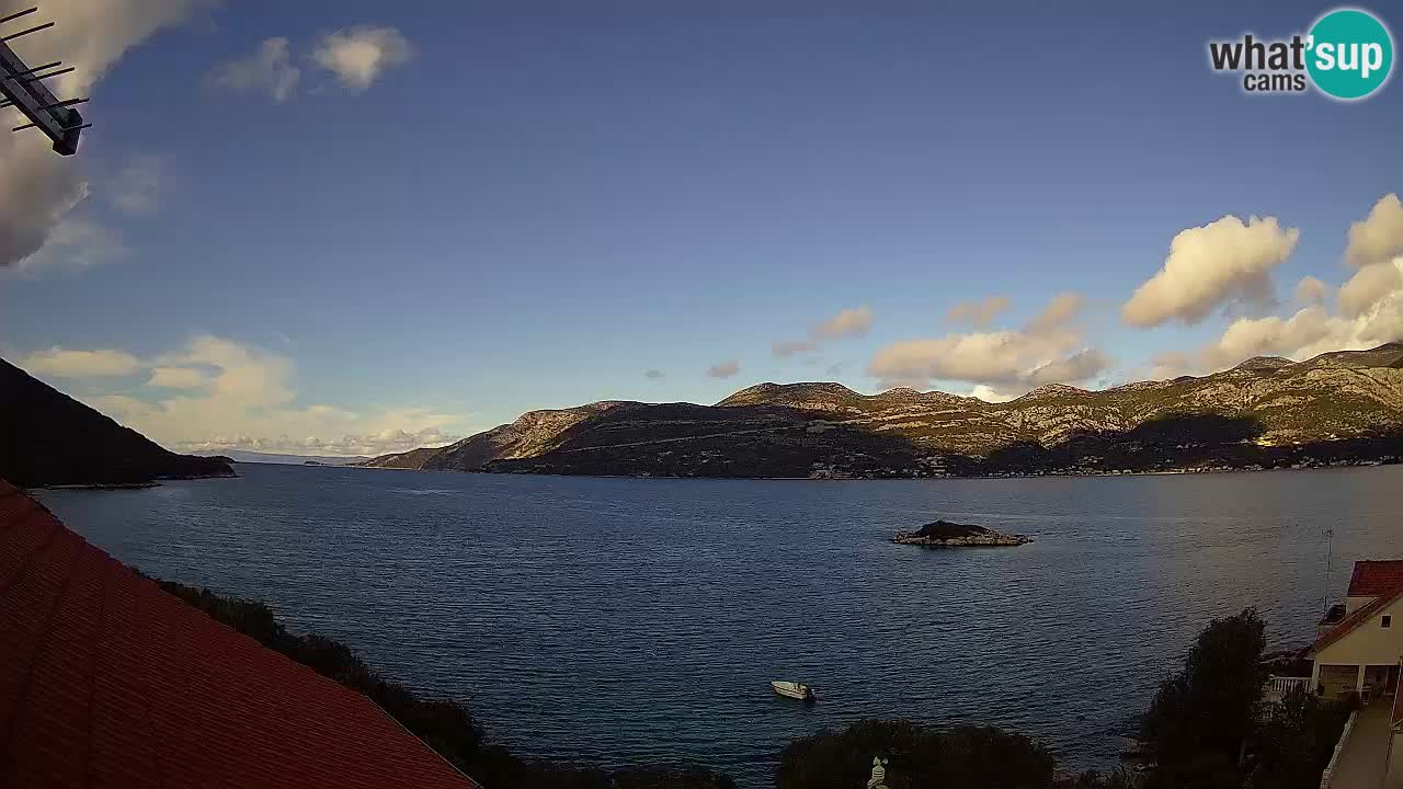 Korčula live webcam – Tri Žala panorama verso Pelješac