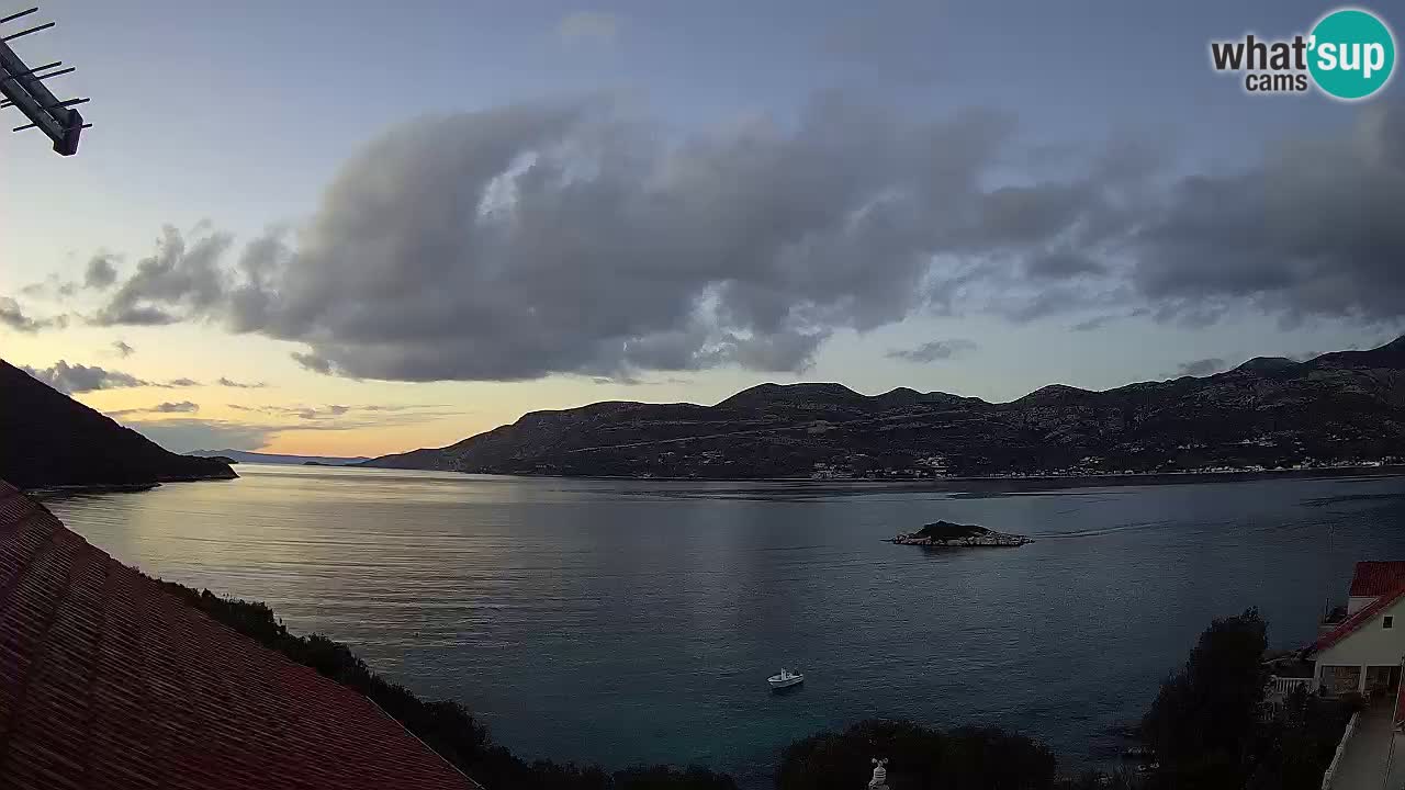 Live Korčula webcam – Tri Žala