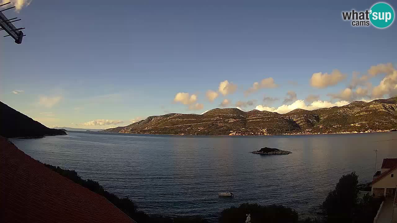 Live Korčula webcam – Tri Žala