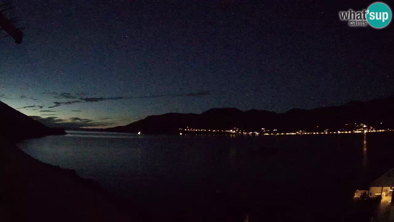 Korčula spletna kamera v živo – Tri Žala pogled na Pelješac