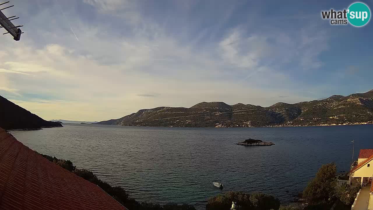 Live Korčula webcam – Tri Žala