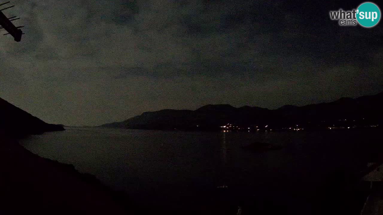 Korčula spletna kamera v živo – Tri Žala pogled na Pelješac