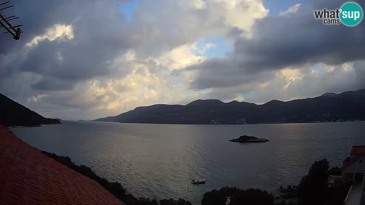 Live Korčula webcam – Tri Žala