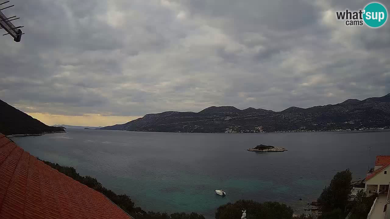Korčula live webcam – Tri Žala panorama verso Pelješac