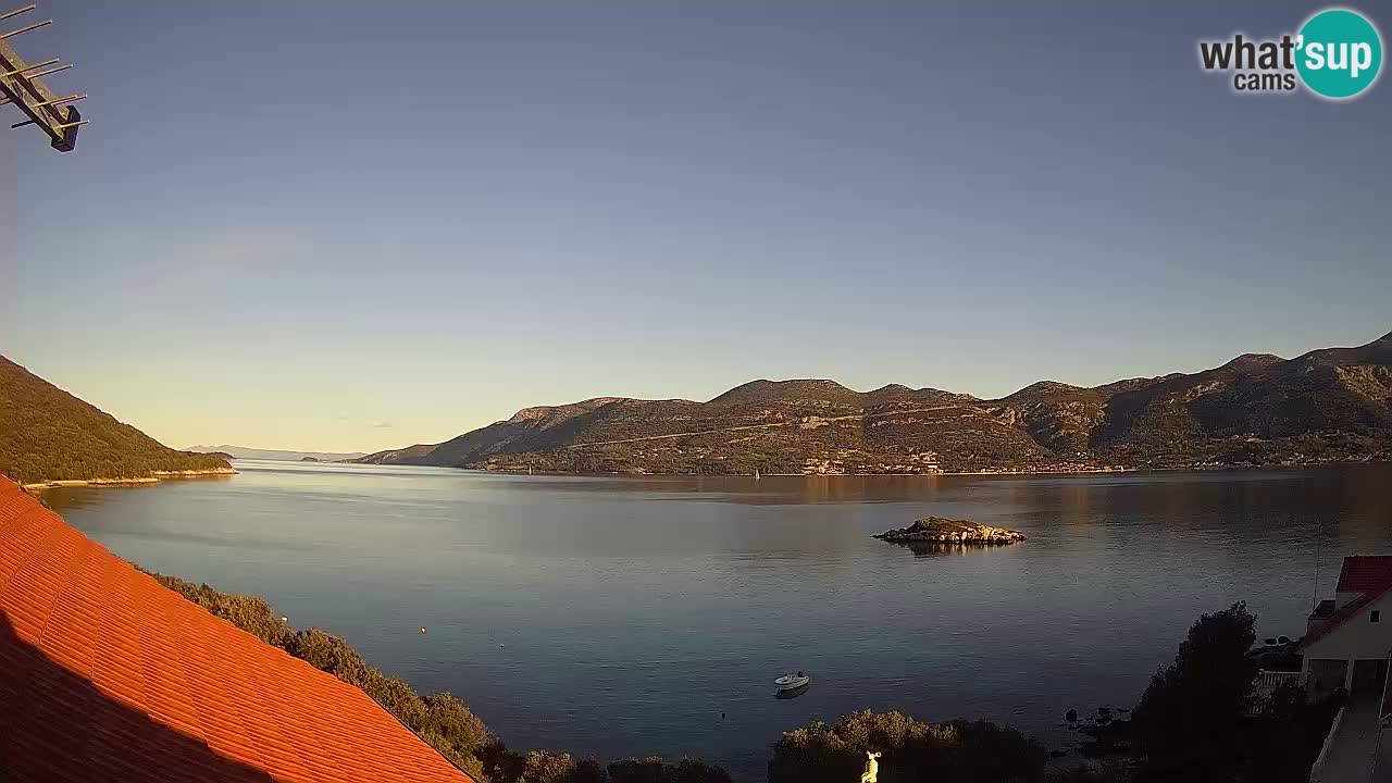 Live Korčula webcam – Tri Žala