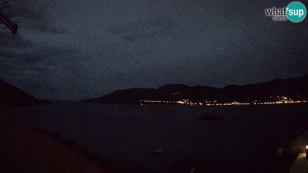 Korčula spletna kamera v živo – Tri Žala pogled na Pelješac