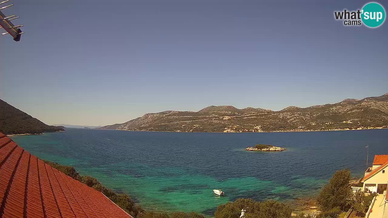 Korčula spletna kamera v živo – Tri Žala pogled na Pelješac