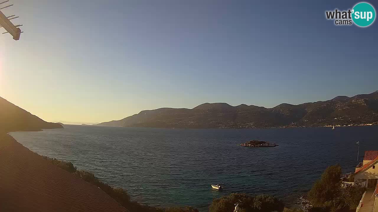 Live Korčula webcam – Tri Žala