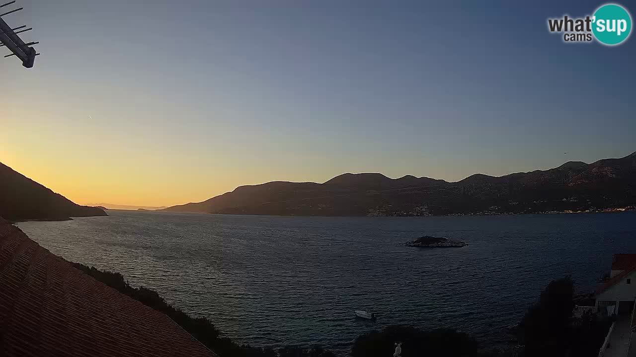 Korčula live webcam – Tri Žala panorama verso Pelješac