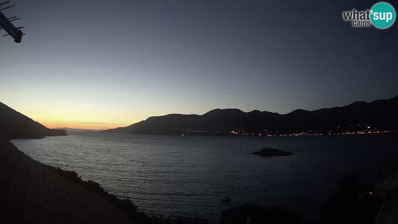 Live Korčula webcam – Tri Žala