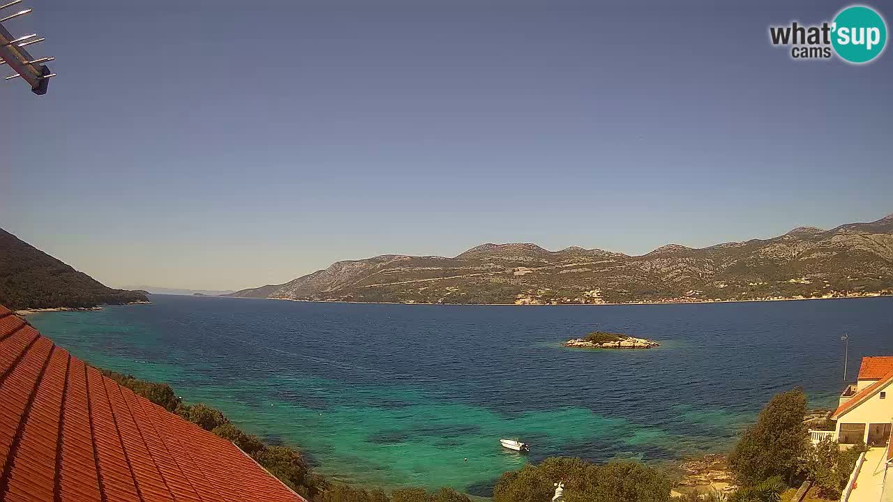 Korčula spletna kamera v živo – Tri Žala pogled na Pelješac
