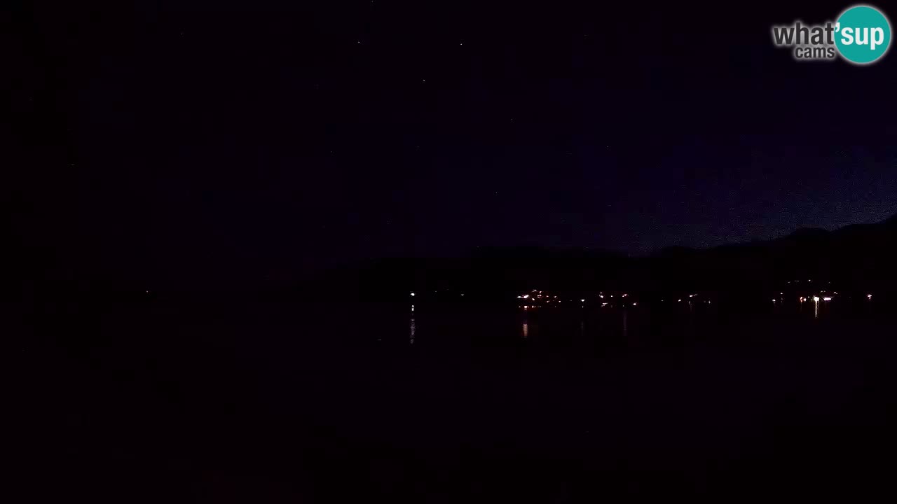 Korčula spletna kamera v živo – Tri Žala pogled na Pelješac