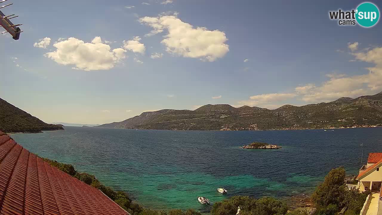 Korčula spletna kamera v živo – Tri Žala pogled na Pelješac
