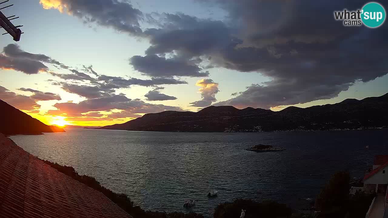 Korčula live webcam – Tri Žala panorama verso Pelješac