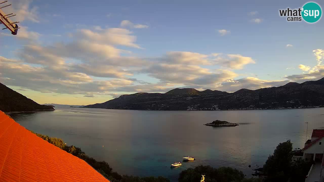 Live Korčula webcam – Tri Žala