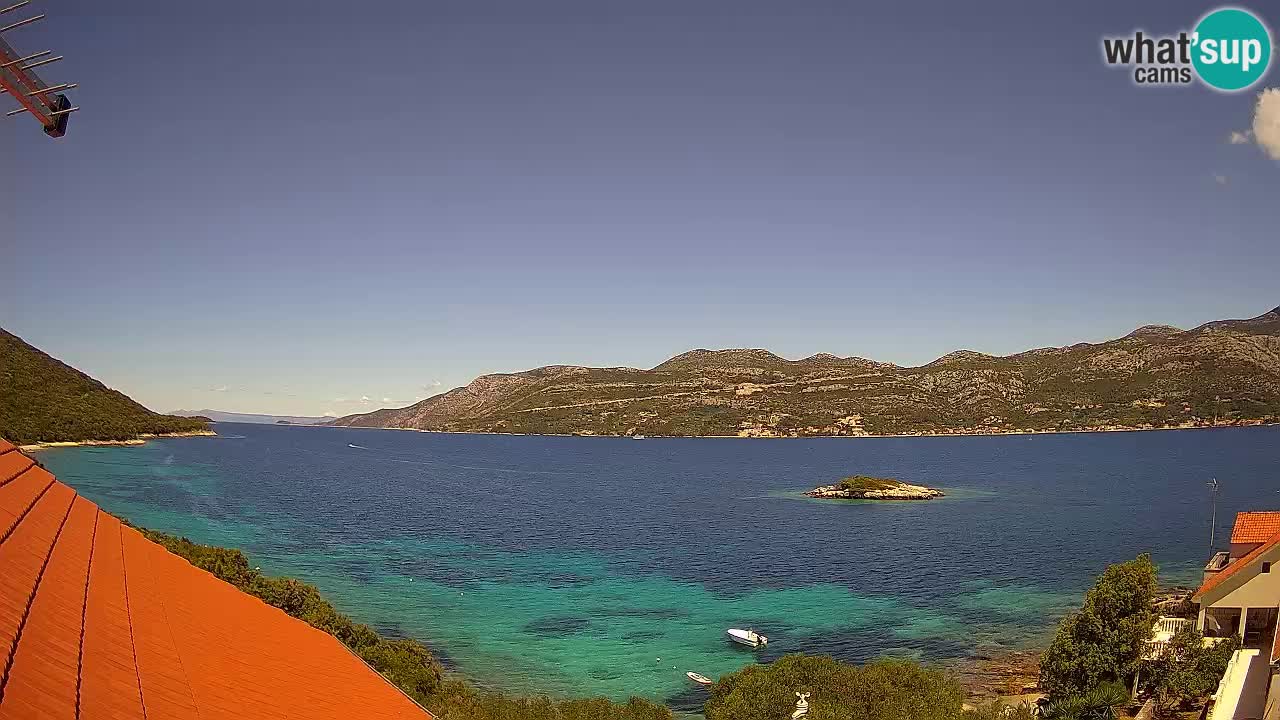 Korčula spletna kamera v živo – Tri Žala pogled na Pelješac